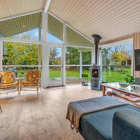 Ensio - 8-0km From The Sea By Interhome